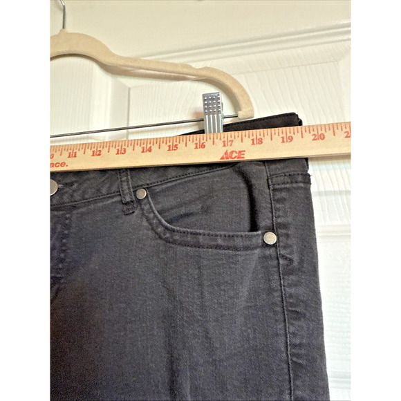 Torrid Denim Jeans‎ Women's Sz 16R Black Distressed Ankle Raw Hem Plus Size - Picture 6 of 8